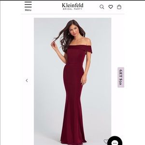 OFF-THE-SHOULDER SATIN KLEINFELD BRIDESMAID DRESS